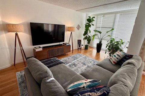 Condominio en venta en Miami Beach, Florida, 2 dormitorios, 141.21 m2 № 2435923 - foto 5