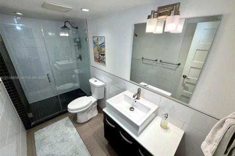 Condominio en venta en Miami Beach, Florida, 2 dormitorios, 141.21 m2 № 2435923 - foto 19