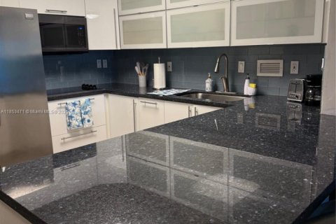 Copropriété à louer à Miami Beach, Floride: 1 chambre, 70.61 m2 № 1872444 - photo 21