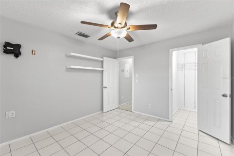 Touwnhouse à louer à Tampa, Floride: 2 chambres, 74.69 m2 № 2385600 - photo 23