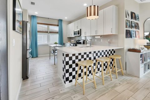 Villa ou maison à vendre à DeLand, Floride: 3 chambres, 140 m2 № 2408338 - photo 11