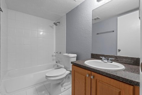 Copropriété à louer à Royal Palm Beach, Floride: 2 chambres, 73.67 m2 № 2146561 - photo 14