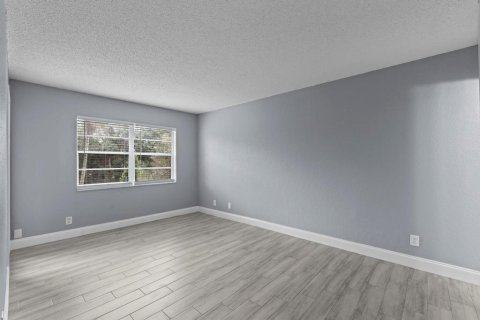 Copropriété à louer à Royal Palm Beach, Floride: 2 chambres, 73.67 m2 № 2146561 - photo 10