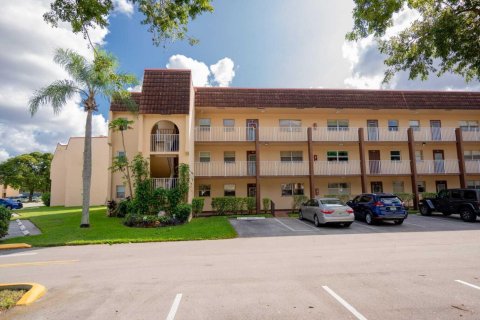 Condominio en Sunrise, Florida, 2 dormitorios  № 2171664