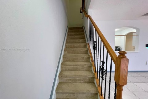 Townhouse in Homestead, Florida 3 bedrooms, 132.66 sq.m. № 1891233 - photo 7