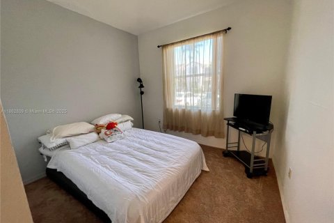Townhouse in Homestead, Florida 3 bedrooms, 132.66 sq.m. № 1891233 - photo 5