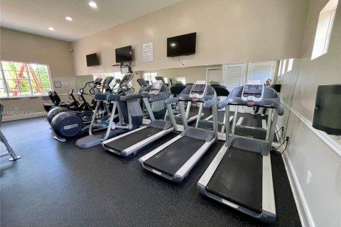 Townhouse in Homestead, Florida 3 bedrooms, 132.66 sq.m. № 1891233 - photo 20