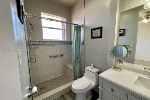 Townhouse in Homestead, Florida 3 bedrooms, 132.66 sq.m. № 1891233 - photo 12
