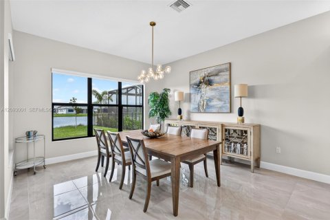 House in Port St. Lucie, Florida 3 bedrooms № 2414179 - photo 24