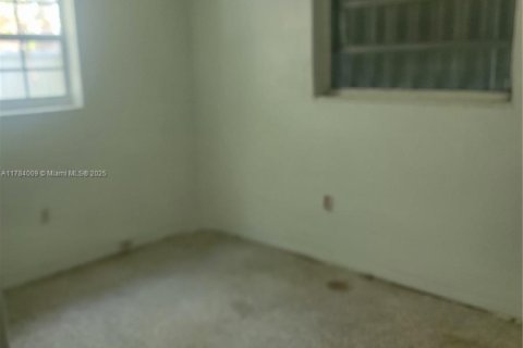 Casa en venta en Miami, Florida, 3 dormitorios, 73.58 m2 № 1938568 - foto 14