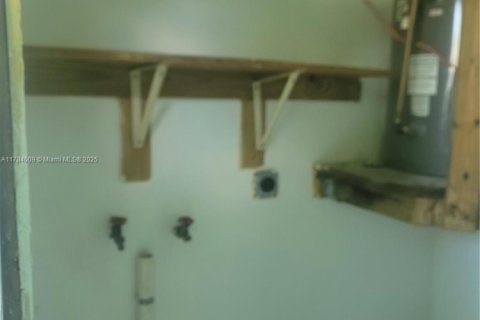 Casa en venta en Miami, Florida, 3 dormitorios, 73.58 m2 № 1938568 - foto 5