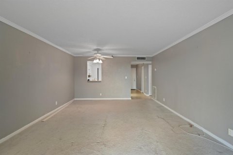 Condo in Deerfield Beach, Florida, 2 bedrooms  № 2181678 - photo 7