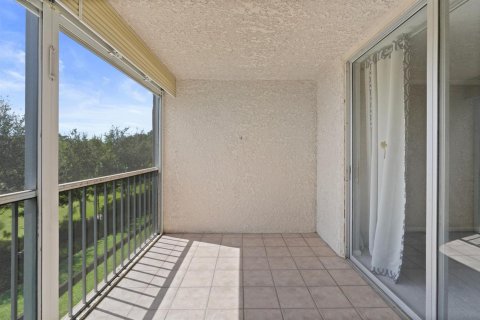 Condo in Deerfield Beach, Florida, 2 bedrooms  № 2181678 - photo 15