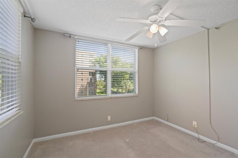 Condo in Deerfield Beach, Florida, 2 bedrooms  № 2181678 - photo 18