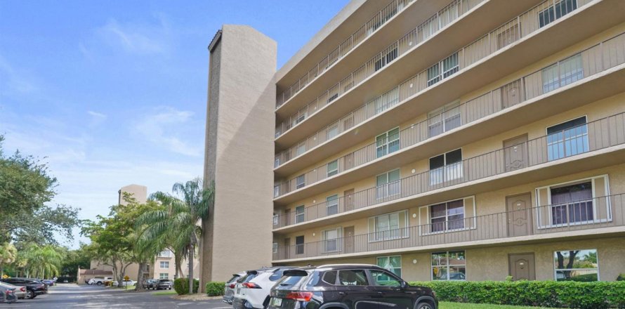 Condo in Deerfield Beach, Florida, 2 bedrooms  № 2181678