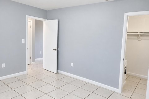 Appartement à louer à Miramar, Floride: 2 chambres, 60.39 m2 № 2412335 - photo 10