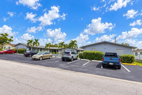 Appartement à louer à Miramar, Floride: 2 chambres, 60.39 m2 № 2412335 - photo 11