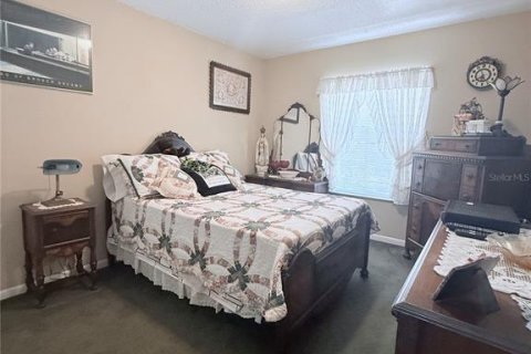 Condo in Temple Terrace, Florida, 2 bedrooms  № 1749293 - photo 9