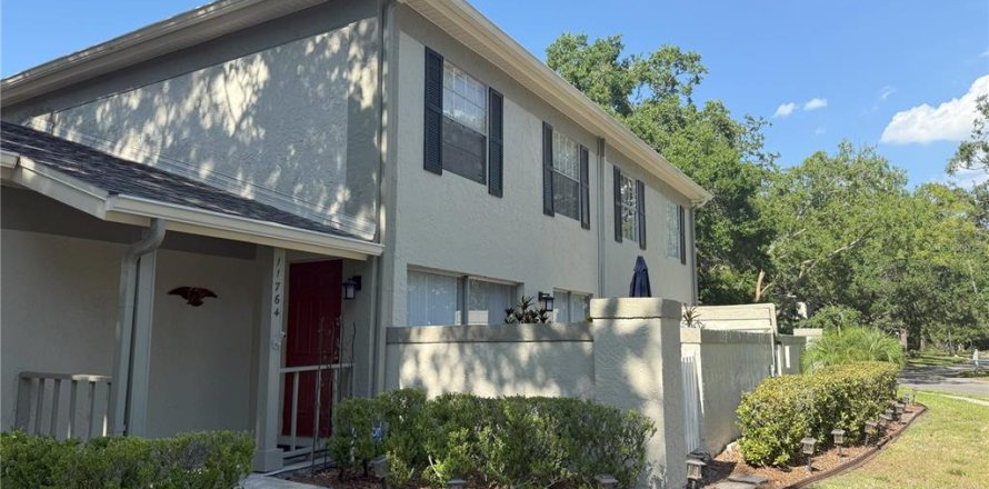 Condo in Temple Terrace, Florida, 2 bedrooms  № 1749293