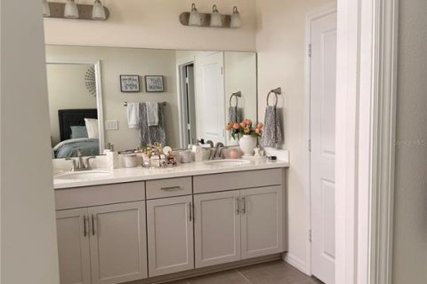 Casa en venta en Minneola, Florida, 4 dormitorios, 205.78 m2 № 2213433 - foto 16