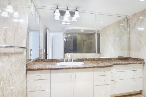 Copropriété à vendre à Fort Lauderdale, Floride: 2 chambres, 153.29 m2 № 2181944 - photo 23