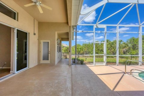 House in Port Charlotte, Florida 3 bedrooms, 207.36 sq.m. № 1653661 - photo 26