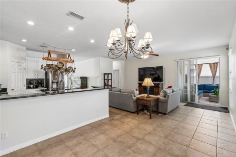 Villa ou maison à vendre à Riverview, Floride: 5 chambres, 302.49 m2 № 2225523 - photo 14