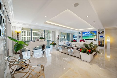 Condo in Bal Harbour, Florida, 3 bedrooms  № 1936525 - photo 5