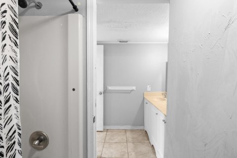 Touwnhouse à vendre à Palm Bay, Floride: 2 chambres, 114.83 m2 № 2083994 - photo 22