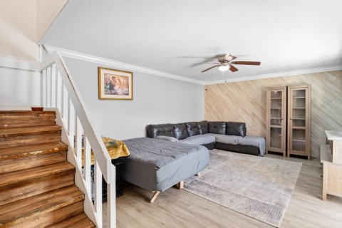 Touwnhouse à vendre à Palm Bay, Floride: 2 chambres, 114.83 m2 № 2083994 - photo 8
