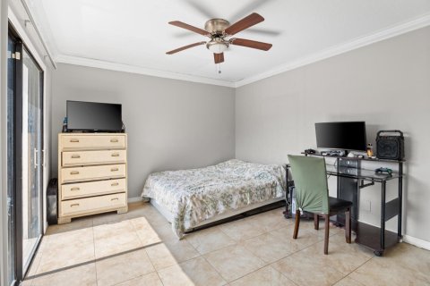 Touwnhouse à vendre à Palm Bay, Floride: 2 chambres, 114.83 m2 № 2083994 - photo 15