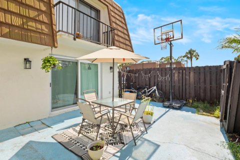 Touwnhouse à vendre à Palm Bay, Floride: 2 chambres, 114.83 m2 № 2083994 - photo 6