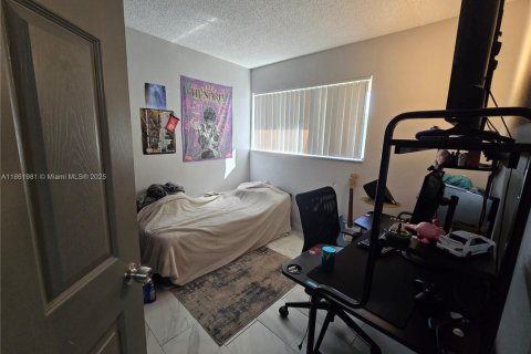 Touwnhouse à vendre à Margate, Floride: 2 chambres, 74.32 m2 № 1961221 - photo 8