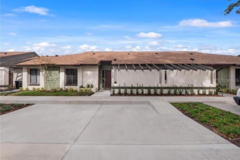 Condominio en alquiler en Winter Park, Florida, 2 dormitorios, 138.89 m2 № 1885343 - foto 26