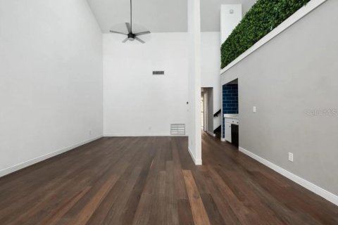 Condominio en alquiler en Winter Park, Florida, 2 dormitorios, 138.89 m2 № 1885343 - foto 7