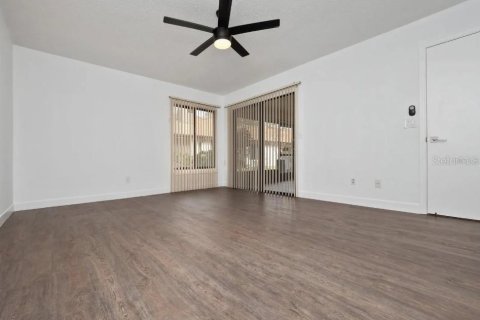 Condominio en alquiler en Winter Park, Florida, 2 dormitorios, 138.89 m2 № 1885343 - foto 18