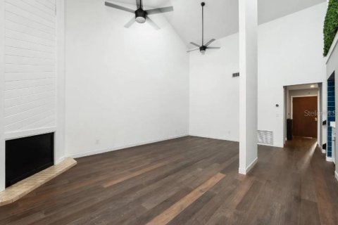 Condominio en alquiler en Winter Park, Florida, 2 dormitorios, 138.89 m2 № 1885343 - foto 15