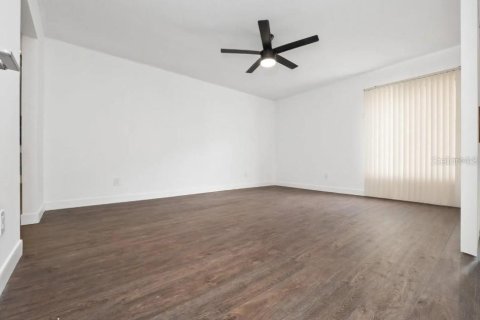 Condominio en alquiler en Winter Park, Florida, 2 dormitorios, 138.89 m2 № 1885343 - foto 17