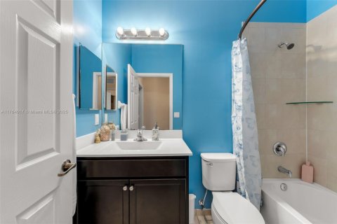 Купить таунхаус в Хомстед, Флорида 3 спальни, 169.92м2, № 1577095 - фото 18