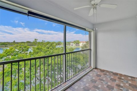 Copropriété à vendre à Pembroke Pines, Floride: 2 chambres, 126.72 m2 № 1977903 - photo 29