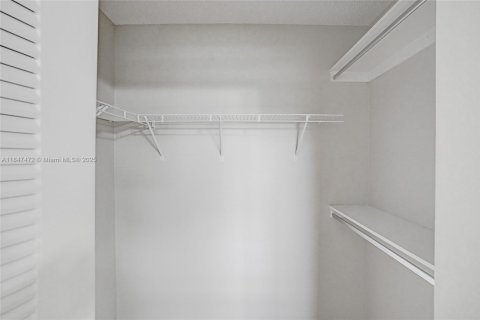 Copropriété à vendre à Pembroke Pines, Floride: 2 chambres, 126.72 m2 № 1977903 - photo 26