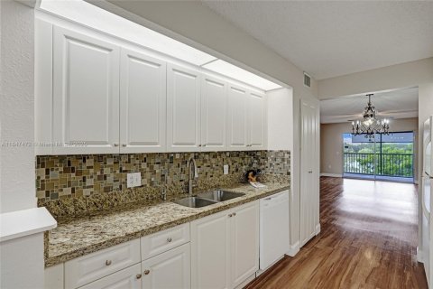 Copropriété à vendre à Pembroke Pines, Floride: 2 chambres, 126.72 m2 № 1977903 - photo 7