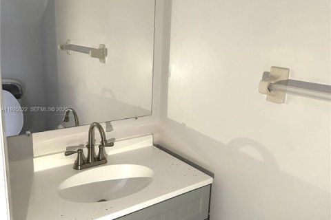 Купить таунхаус в Дейви, Флорида 3 спальни, 123.37м2, № 1983508 - фото 9