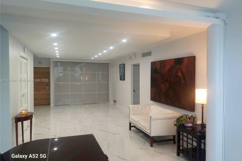 Condominio en venta en Miami Beach, Florida, 1 dormitorio, 95.32 m2 № 2015553 - foto 29