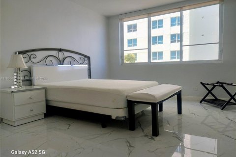 Condominio en venta en Miami Beach, Florida, 1 dormitorio, 95.32 m2 № 2015553 - foto 5