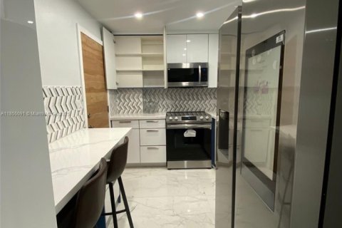 Condominio en venta en Miami Beach, Florida, 1 dormitorio, 95.32 m2 № 2015553 - foto 8