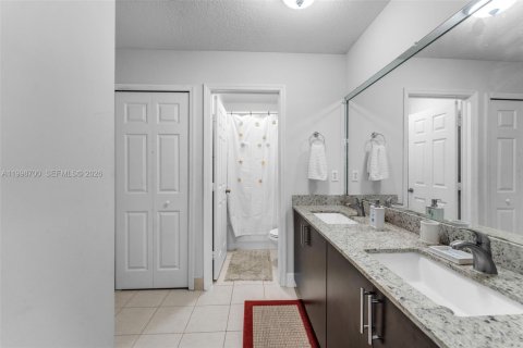 House in Homestead, Florida 3 bedrooms, 133.59 sq.m. № 2060897 - photo 20