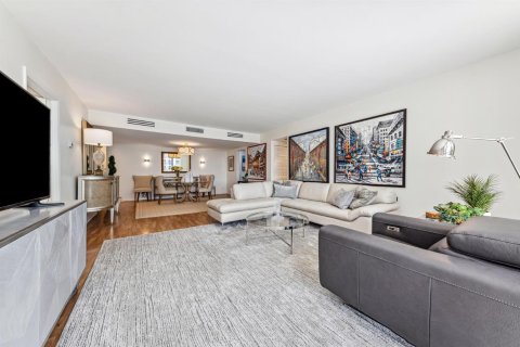Condo in West Palm Beach, Florida, 2 bedrooms  № 2084328 - photo 6