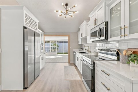 Villa ou maison à vendre à Tampa, Floride: 3 chambres, 107.4 m2 № 2429136 - photo 7