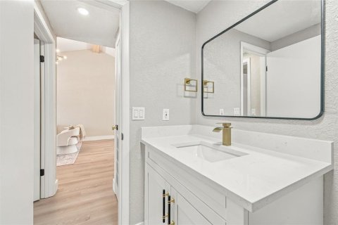 Villa ou maison à vendre à Tampa, Floride: 3 chambres, 107.4 m2 № 2429136 - photo 25